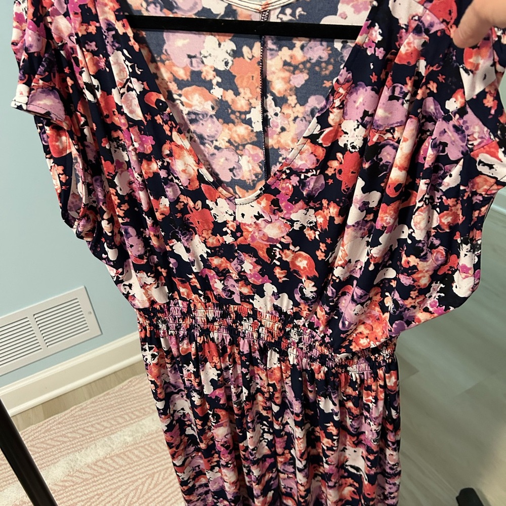 Floral neck dress xl